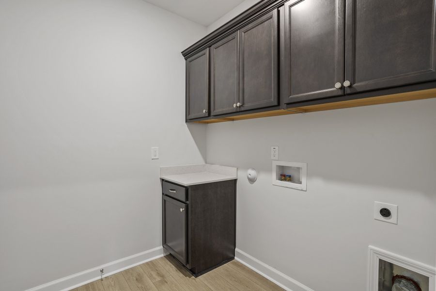 Furnished interior view inside a new home in Sweetbrier, Durham (Image 13).