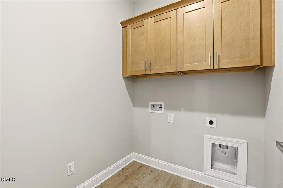 23-7379 Hill Rd-23