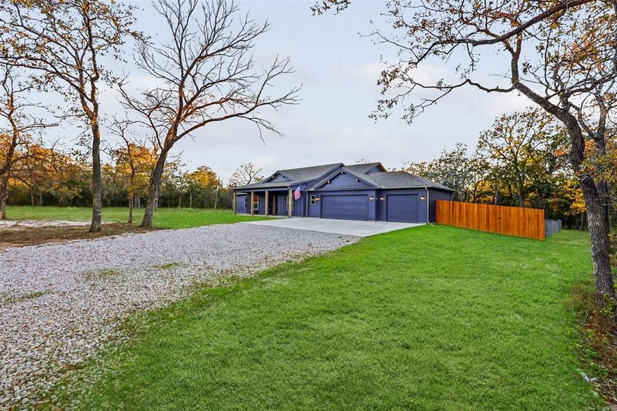 Exterior details and patio area of a home in , Joshua (Image 24).