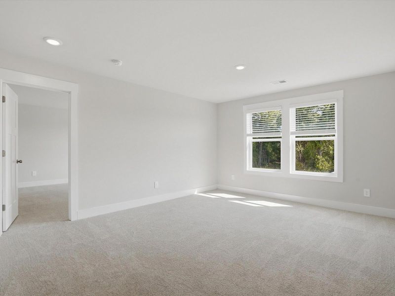 Spacious, unfurnished interior of a new home in Crossing at Abner Creek, Greer (Image 14). Spacious, unfurnished interior of a new home in Crossing at Abner Creek, Greer (Image 14).