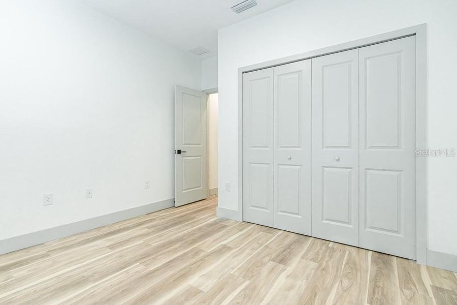 Spacious, unfurnished interior of a new home in , Apopka (Image 19).