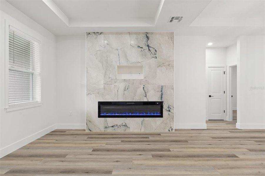 Spacious, unfurnished interior of a new home in , Spring Hill (Image 17).