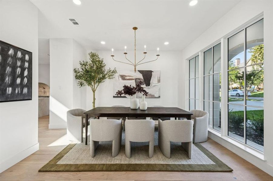 Furnished interior view inside a new home in , Dallas (Image 9).