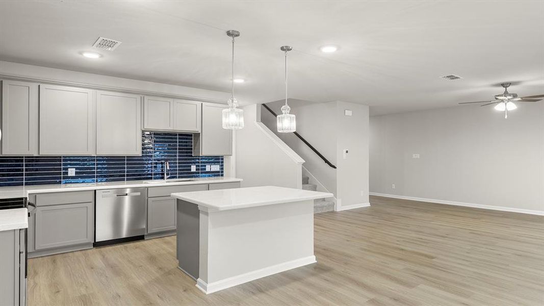 06. 2508 Yo Ranch - Kitchen (2)