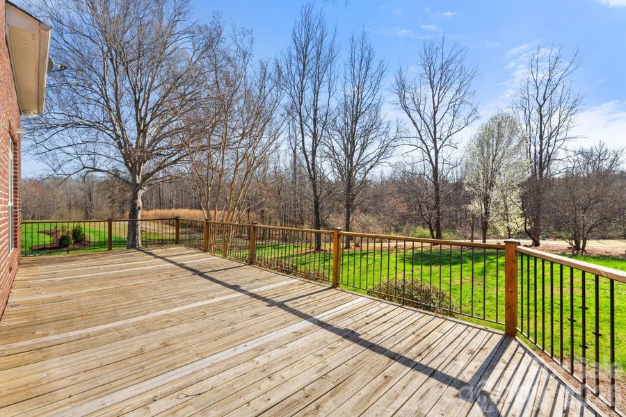 Exterior details and patio area of a home in , Summerfield (Image 3).
