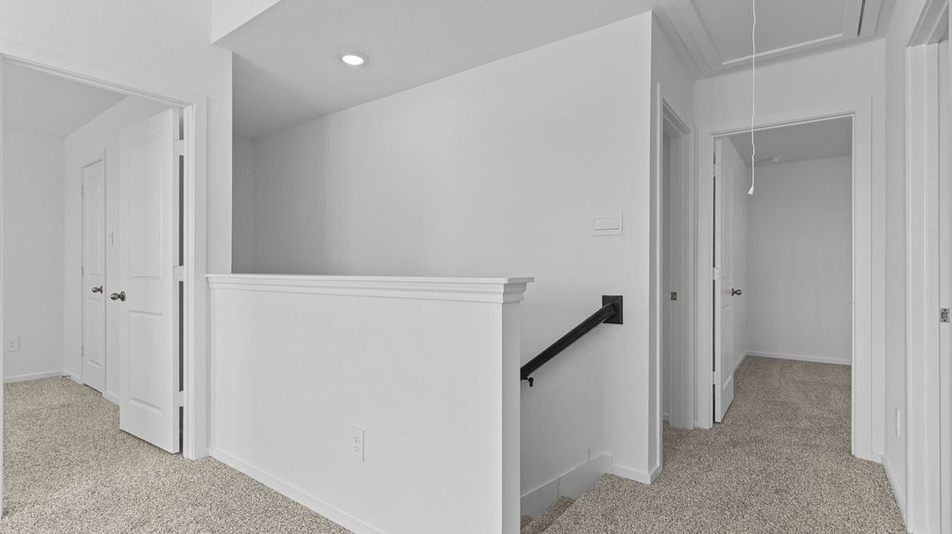 Spacious, unfurnished interior of a new home in Tamarron, Fulshear (Image 27).