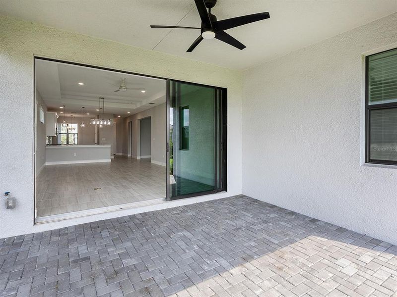Spacious, unfurnished interior of a new home in , Bradenton (Image 21).