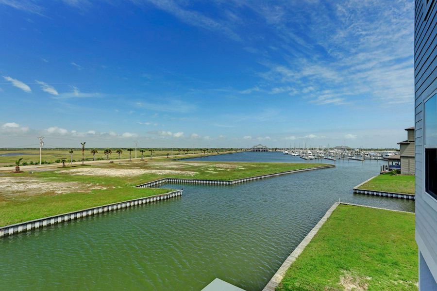 Excellent fishing year round, all you need is your underwater fish lights! Excellent fishing year round, all you need is your underwater fish lights!