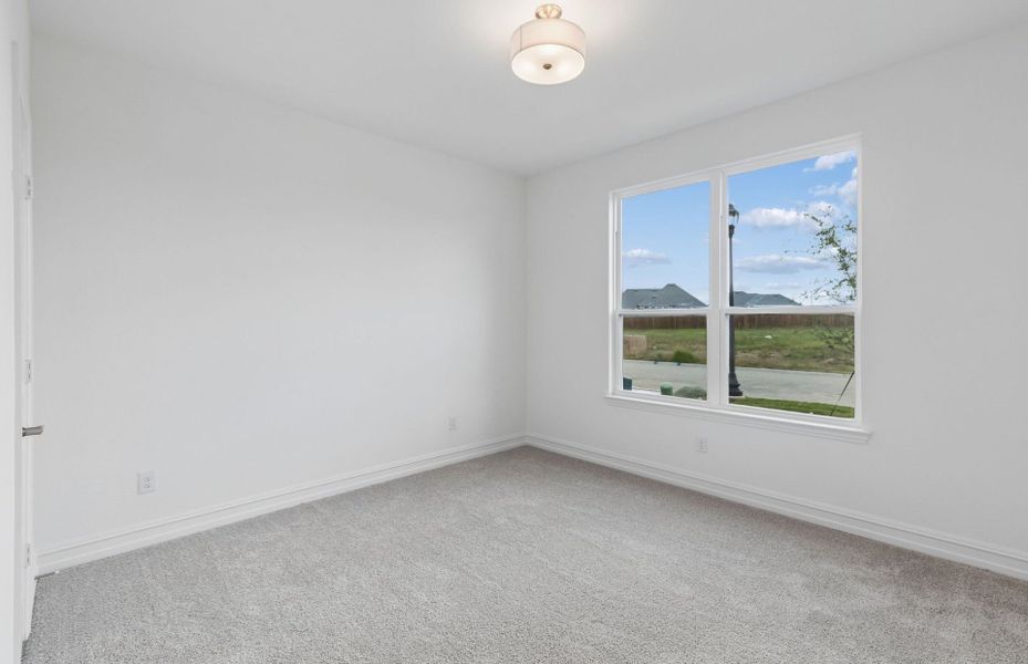 Spacious, unfurnished interior of a new home in Wellington, Fort Worth (Image 23).