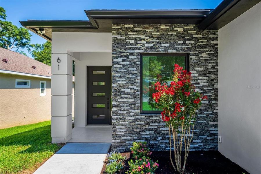 Front Door / Laundry / Crepe Myrtle