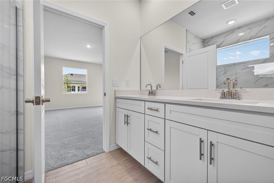 Furnished interior view inside a new home in Cape Coral, Cape Coral (Image 14).