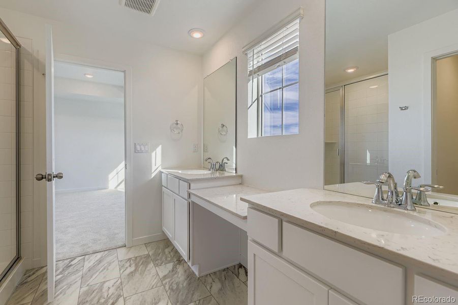 Furnished interior view inside a new home in Independence: The Pioneer Collection, Elizabeth (Image 5).