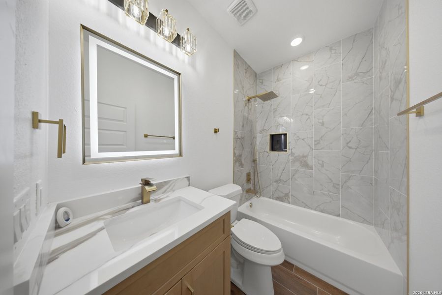 Furnished interior view inside a new home in , Floresville (Image 8).