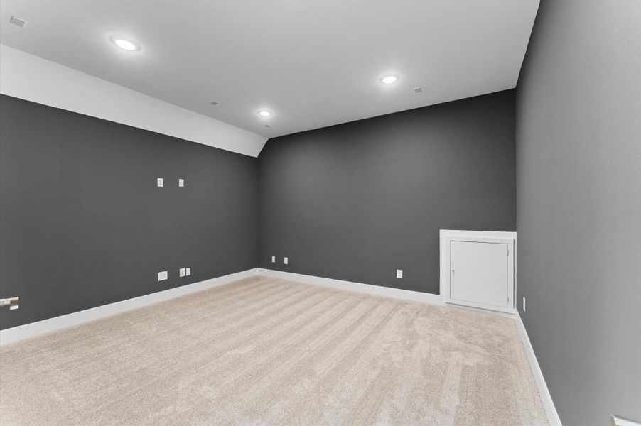 Spacious, unfurnished interior of a new home in Cross Creek Ranch, Fulshear (Image 22).