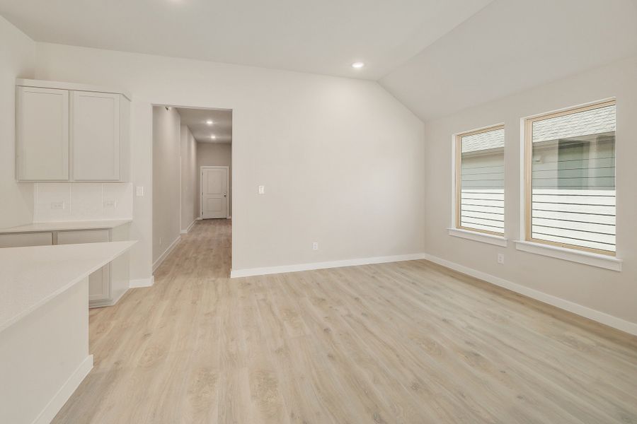 Spacious, unfurnished interior of a new home in Prairie Winds, Hutto (Image 18).