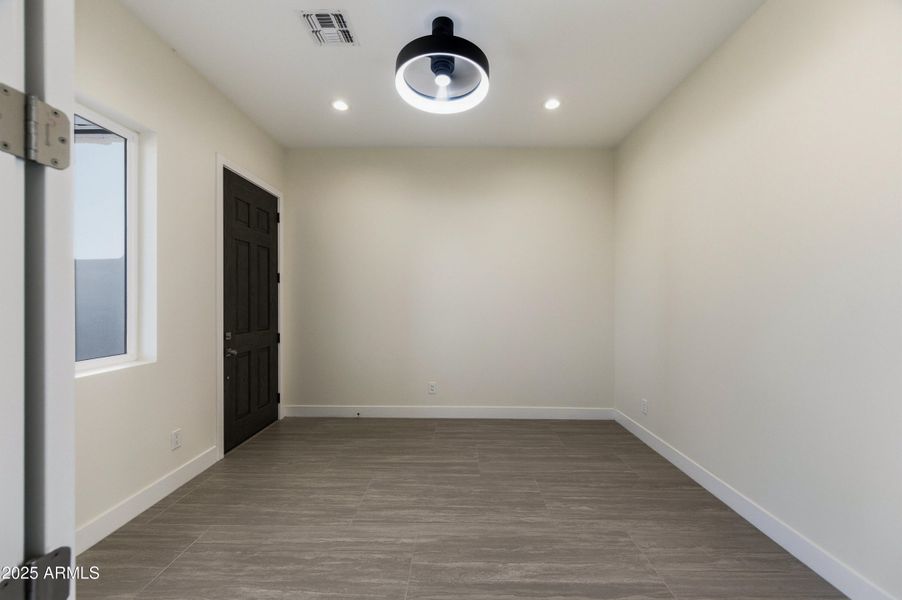 10039 N Burris Rd-102 10039 N Burris Rd-102