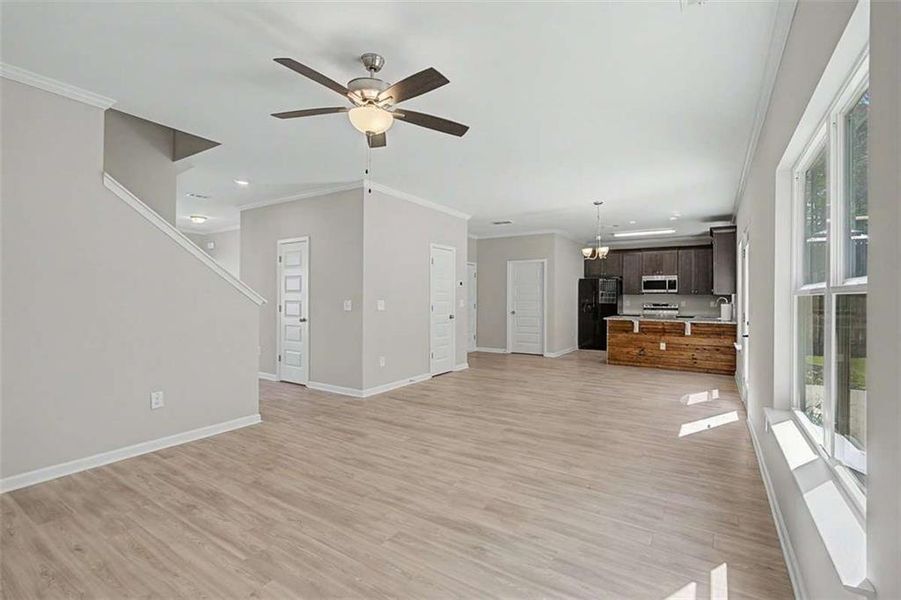 Spacious, unfurnished interior of a new home in Traditions at Cedarcrest, Dallas (Image 37).