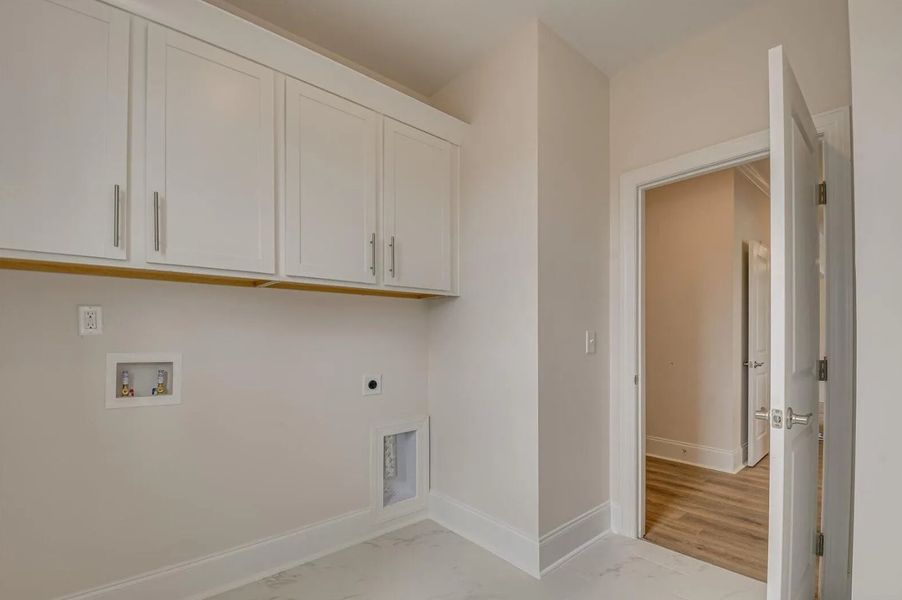 Spacious, unfurnished interior of a new home in Mount Vintage, North Augusta (Image 39).