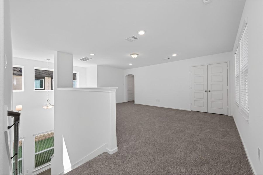 Spacious, unfurnished interior of a new home in Enclave at Willis, Willis (Image 22).