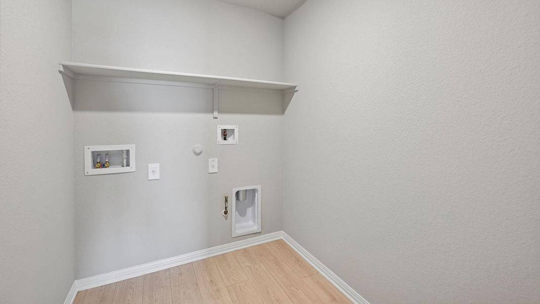 Spacious, unfurnished interior of a new home in Carillon, Manor (Image 24). Spacious, unfurnished interior of a new home in Carillon, Manor (Image 24).
