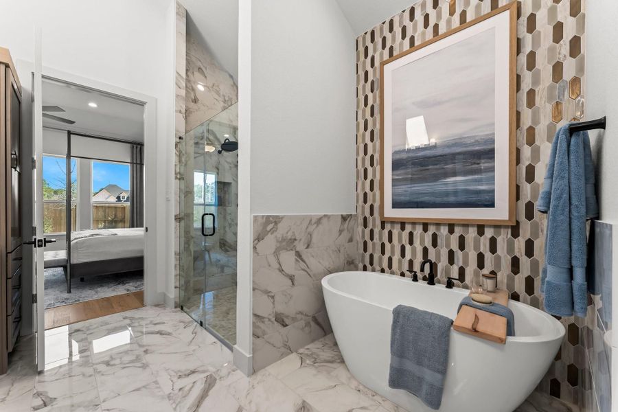 Soaking Tub or Walk-in shower Soaking Tub or Walk-in shower