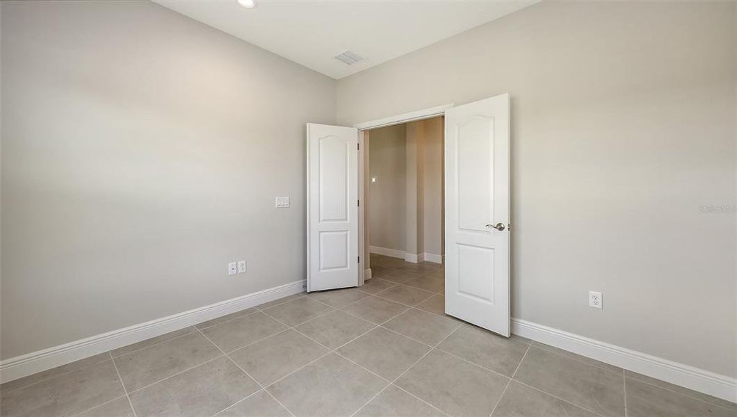 Spacious, unfurnished interior of a new home in Wildleaf, Parrish (Image 18).