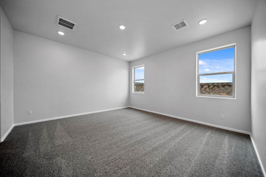 Representative unfurnished interior of a home built from the Capitan by Hakes Brothers in Summer Sky North, El Paso (Image 26).