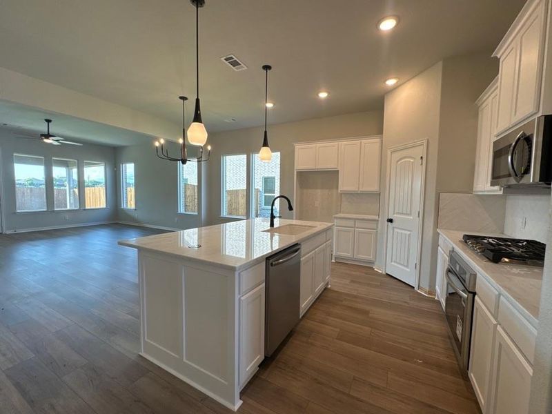 Furnished interior view inside a new home in Cedar Ridge Estates, Anna (Image 6).