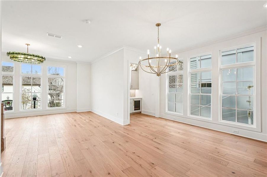 Spacious, unfurnished interior of a new home in Park Walke, Alpharetta (Image 31).