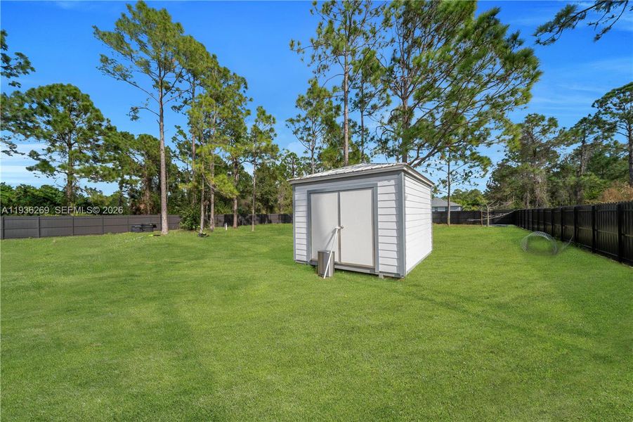 Exterior details and patio area of a home in , Lehigh Acres (Image 22).