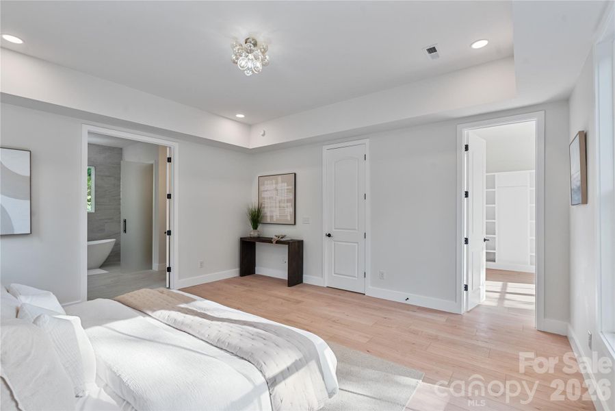 Spacious, unfurnished interior of a new home in , Clover (Image 23).