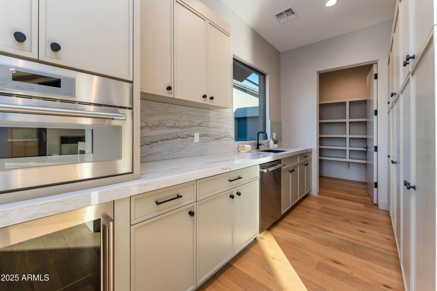 Buttlers pantry Buttlers pantry