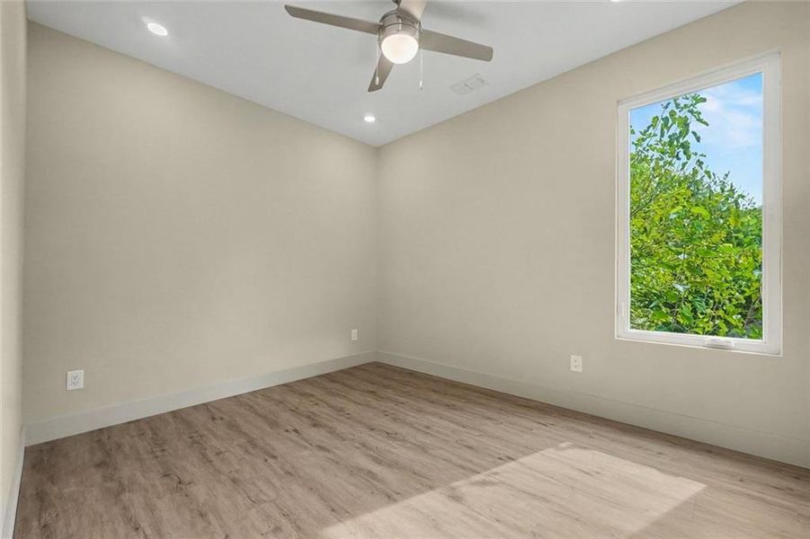 Spacious, unfurnished interior of a new home in , Decatur (Image 16).