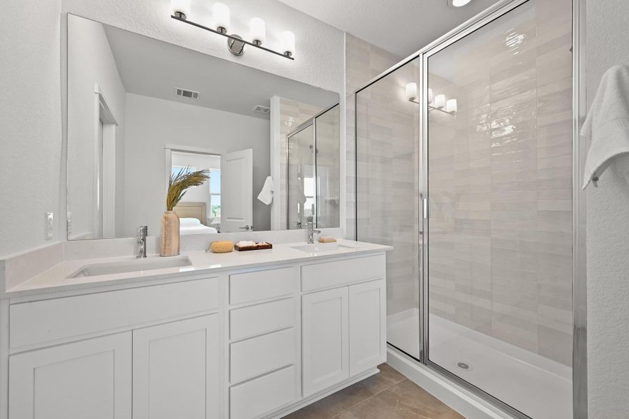 Furnished interior view inside a new home in , Buda (Image 14).