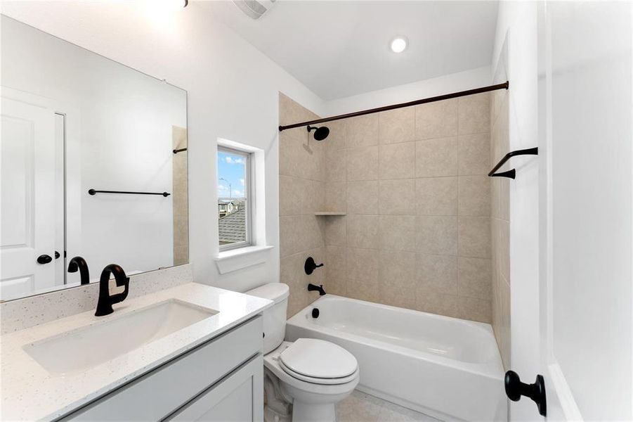 Furnished interior view inside a new home in Cross Creek Ranch 45' 70', Fulshear (Image 13).