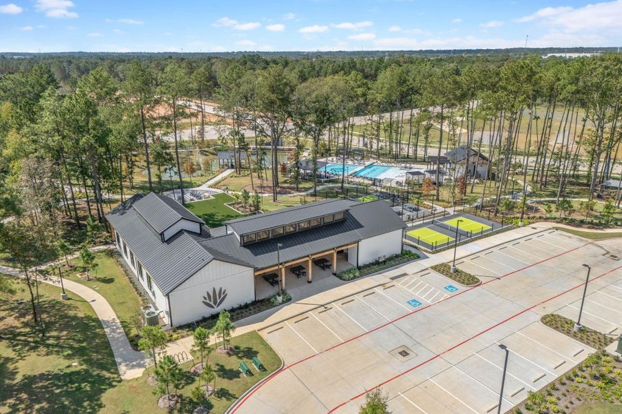 Community amenities in Silverthorne, Conroe (Image 21).