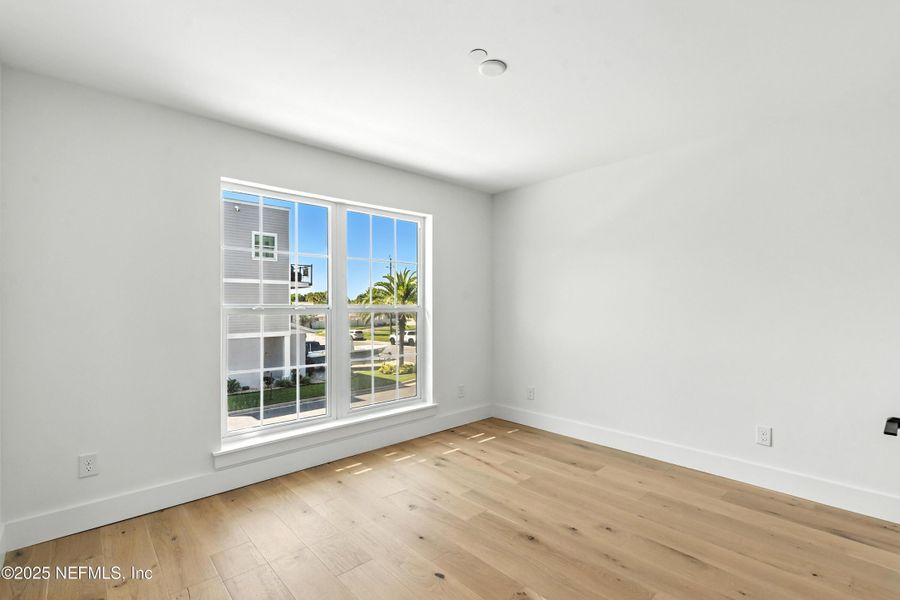 Spacious, unfurnished interior of a new home in , St. Augustine (Image 21).