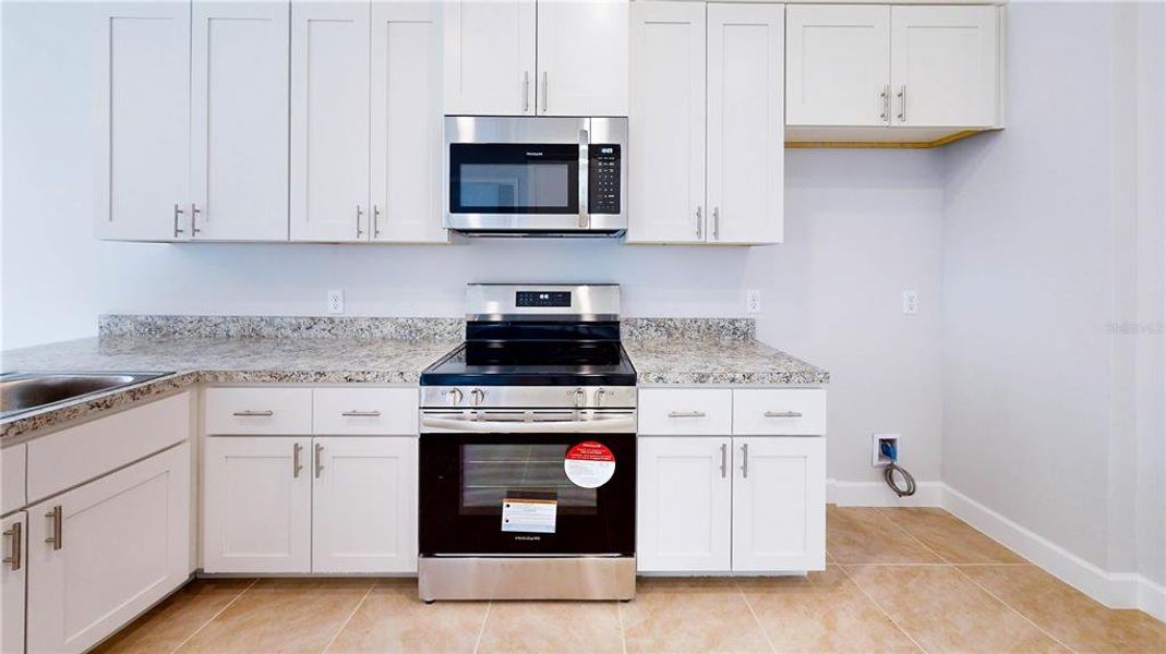 Image 24 of a home in Rolling Hills.