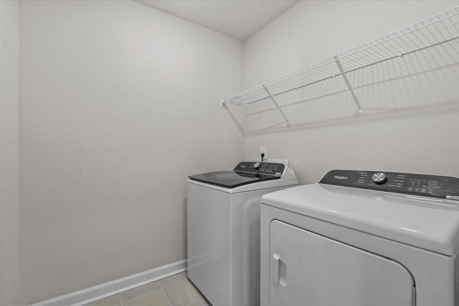 Close-up of interior finishes inside a home in Cedar Shoals – Heritage Collection, Piedmont (Image 11).