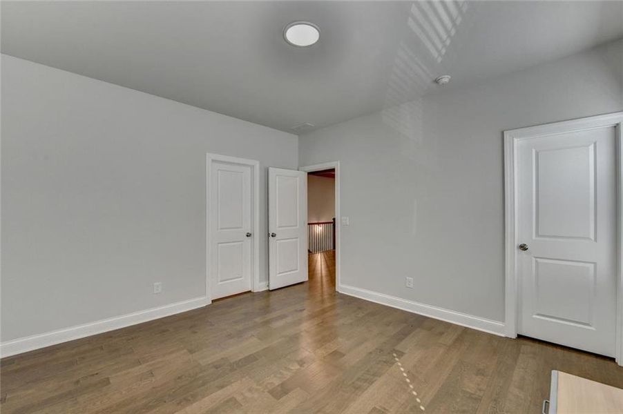 Spacious, unfurnished interior of a new home in , Duluth (Image 77).