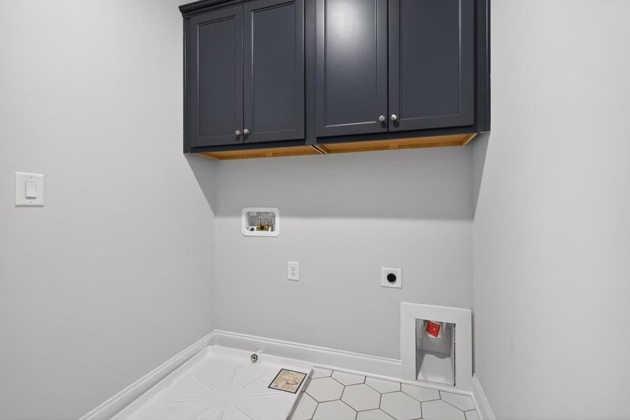 Spacious, unfurnished interior of a new home in , Suwanee (Image 56). Spacious, unfurnished interior of a new home in , Suwanee (Image 56).