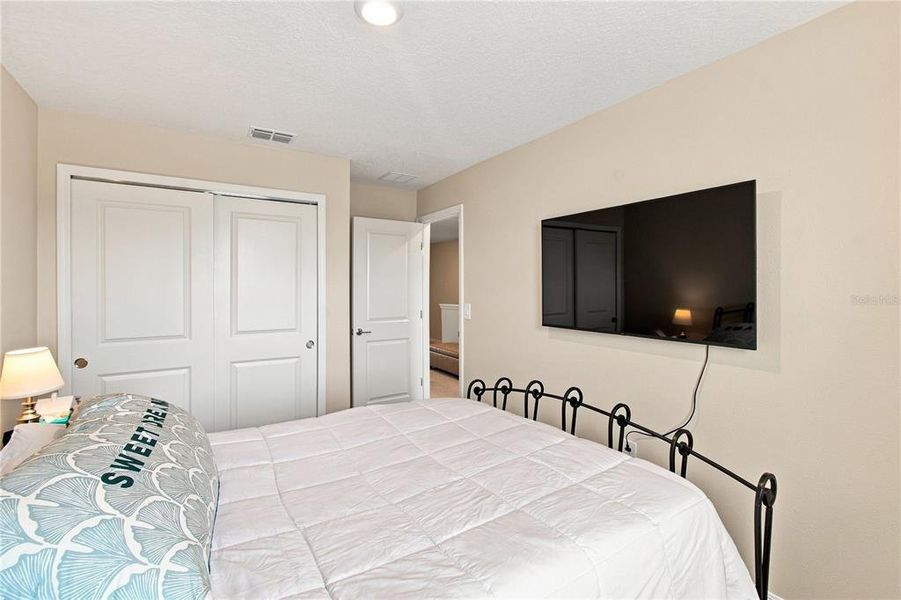 Furnished interior view inside a new home in , Kissimmee (Image 39).