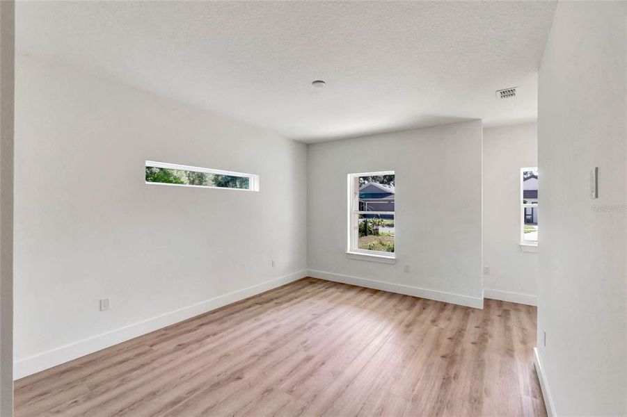 Spacious, unfurnished interior of a new home in , High Springs (Image 32). Spacious, unfurnished interior of a new home in , High Springs (Image 32).