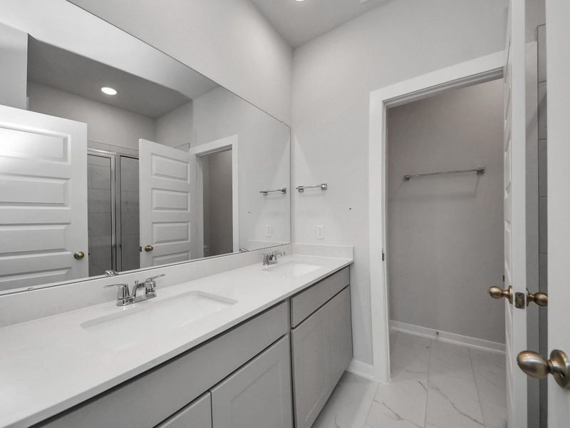 Furnished interior view inside a new home in Robins Landing, Houston (Image 25). Furnished interior view inside a new home in Robins Landing, Houston (Image 25).