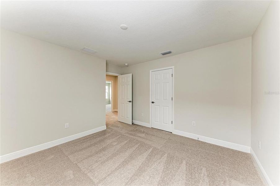 Spacious, unfurnished interior of a new home in Crosswind Ranch, Parrish (Image 30).