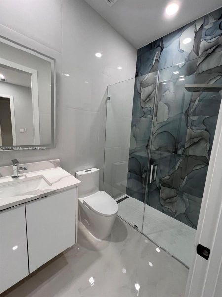 Furnished interior view inside a new home in , Cape Coral (Image 24).