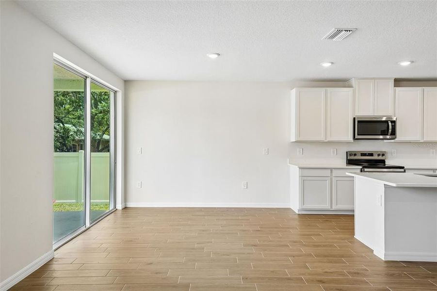 Spacious, unfurnished interior of a new home in Pine Ridge Meadows, Hudson (Image 23).