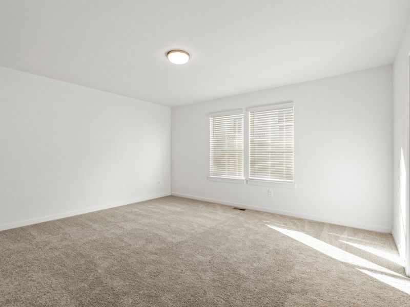 Spacious, unfurnished interior of a new home in The Vistas at West Mesa, Colorado Springs (Image 14).