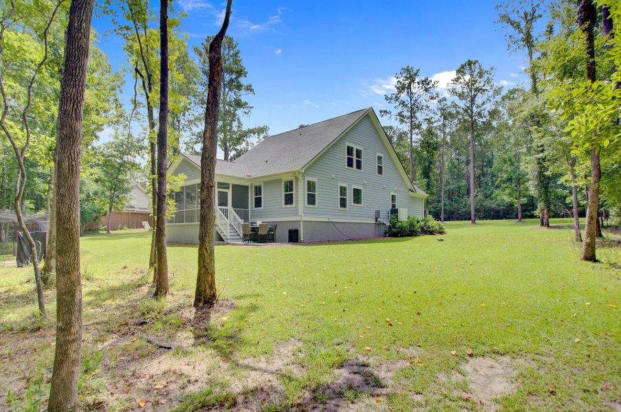Front exterior of a new home in , Ridgeville, SC, highlighting curb appeal (Image 19). Front exterior of a new home in , Ridgeville, SC, highlighting curb appeal (Image 19).