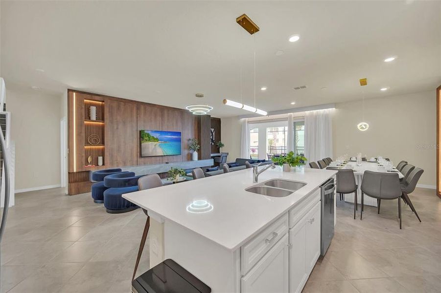 Furnished interior view inside a new home in , Clermont (Image 40).